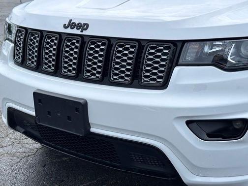 2022 Jeep Grand Cherokee WK Laredo