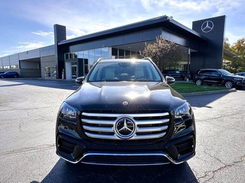 2026 Mercedes-Benz GLS 450 