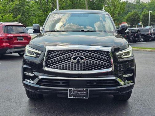 2023 INFINITI QX80 Luxe