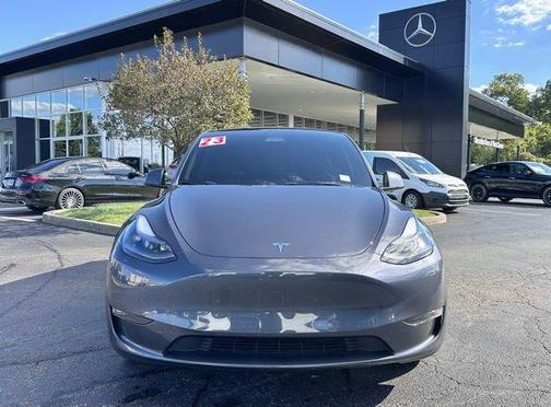 2023 Tesla Model Y Long Range