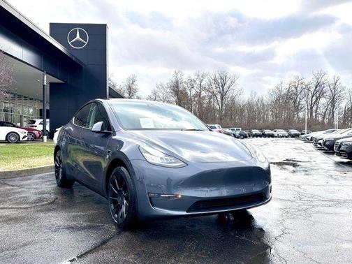2023 Tesla Model Y Long Range
