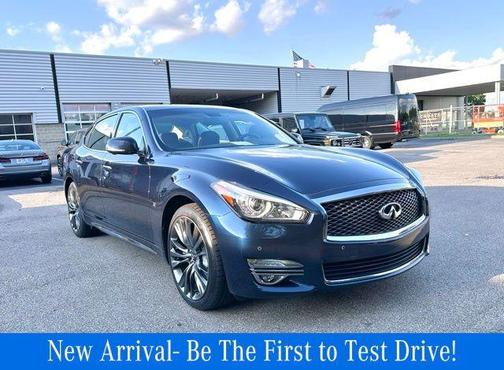 2017 INFINITI Q70L 3.7X