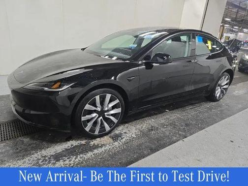 2025 Tesla Model 3 Long Range