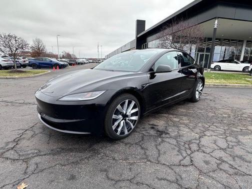 2025 Tesla Model 3 Long Range