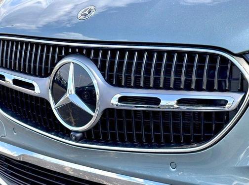 2026 Mercedes-Benz GLC 350e 