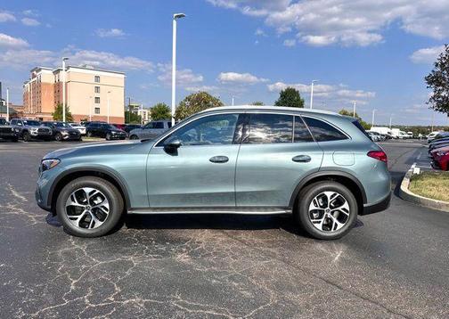 2026 Mercedes-Benz GLC 350e 