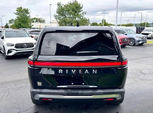 2023 Rivian R1S Adventure Quad Motor Large Pack