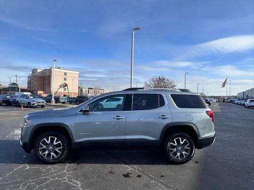 2023 GMC Acadia SLE