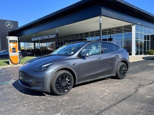 2023 Tesla Model Y Long Range