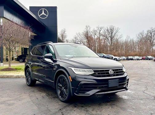 2022 Volkswagen Tiguan 2.0T SE R-Line Black