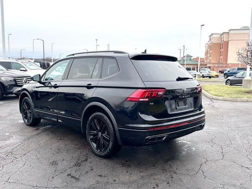 2022 Volkswagen Tiguan 2.0T SE R-Line Black