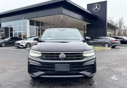 2022 Volkswagen Tiguan 2.0T SE R-Line Black