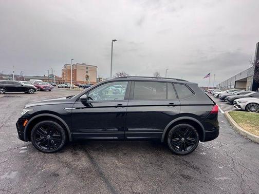 2022 Volkswagen Tiguan 2.0T SE R-Line Black