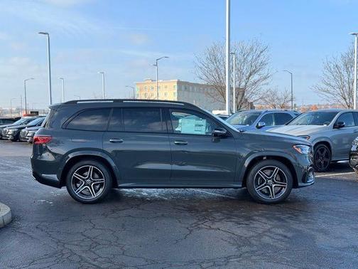 2026 Mercedes-Benz GLS 450 4MATIC