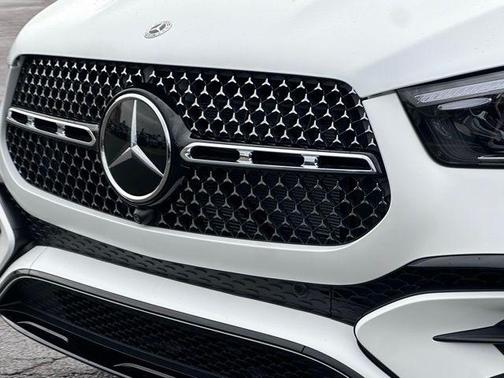 White 2026 Mercedes-Benz GLE 450 4MATIC
