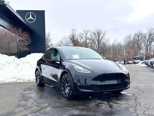 2024 Tesla Model Y Performance