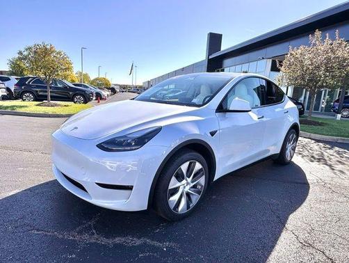 2024 Tesla Model Y Long Range