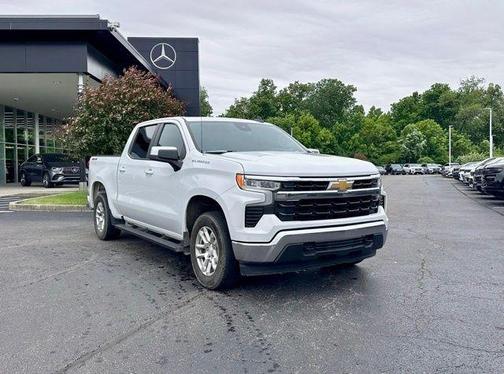 Summit White 2022 Chevrolet Silverado 1500 LT