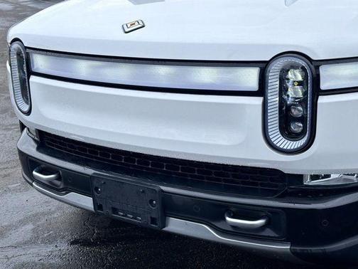 2024 Rivian R1S Adventure Quad Motor Large Pack