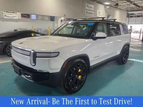 2024 Rivian R1S Adventure Quad Motor Large Pack