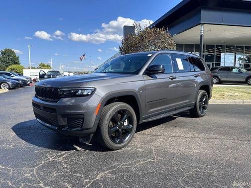 2023 Jeep Grand Cherokee L Laredo
