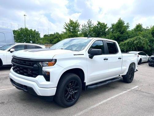 2022 Chevrolet Silverado 1500 Custom