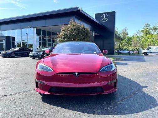 Red Multi 2023 Tesla Model S Plaid