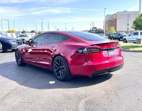 Red Multi 2023 Tesla Model S Plaid