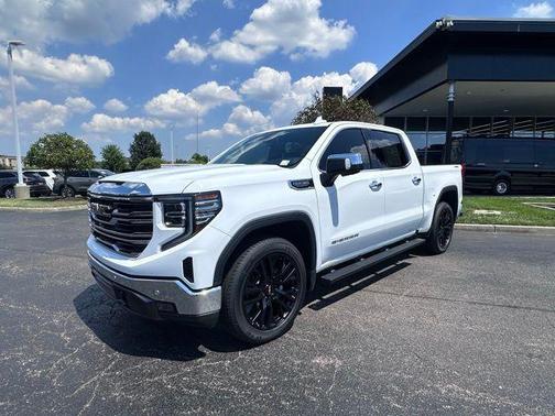 2022 GMC Sierra 1500 SLT