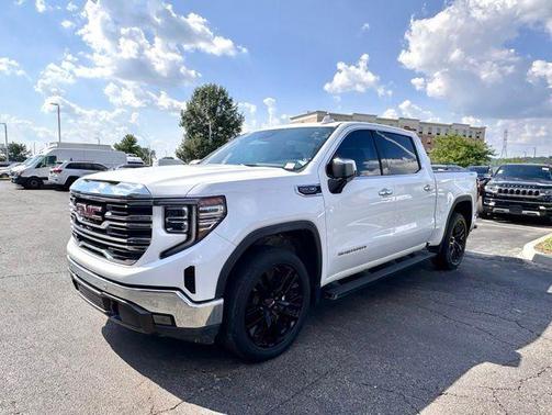 2022 GMC Sierra 1500 SLT
