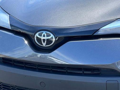 2020 Toyota C-HR LE
