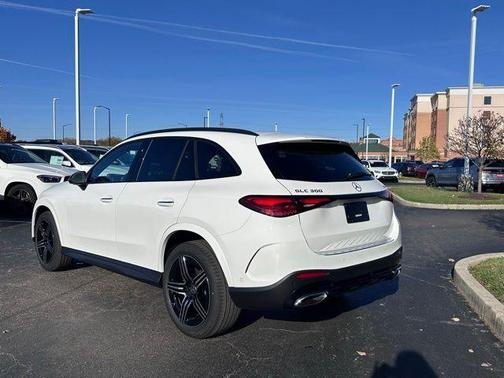 2026 Mercedes-Benz GLC 300 Base 4MATIC