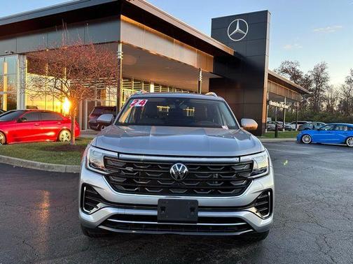 2024 Volkswagen Atlas 2.0T SEL Premium R-Line