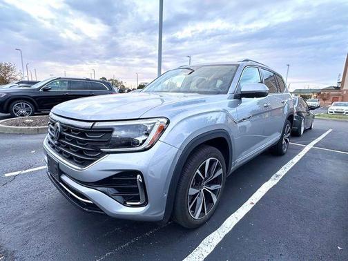 2024 Volkswagen Atlas 2.0T SEL Premium R-Line