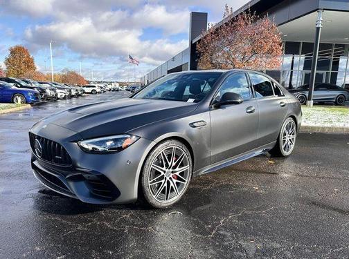 2025 Mercedes-Benz AMG C 63 S E Performance