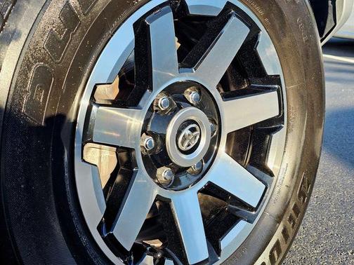 2024 Toyota 4Runner TRD Off Road