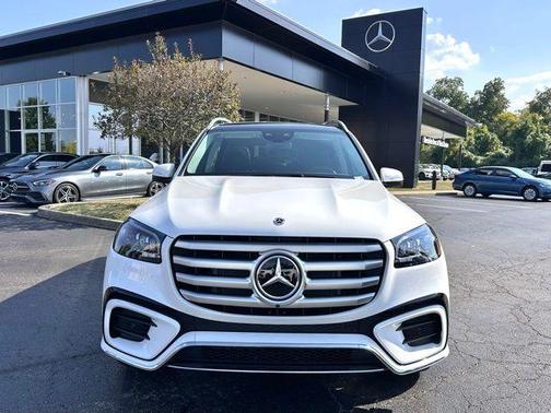 2026 Mercedes-Benz GLS 450