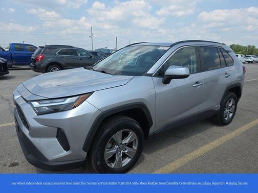 2022 Toyota RAV4 Hybrid XLE