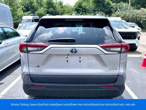 2022 Toyota RAV4 Hybrid XLE