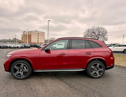 2025 Mercedes-Benz GLC 300 Base 4MATIC