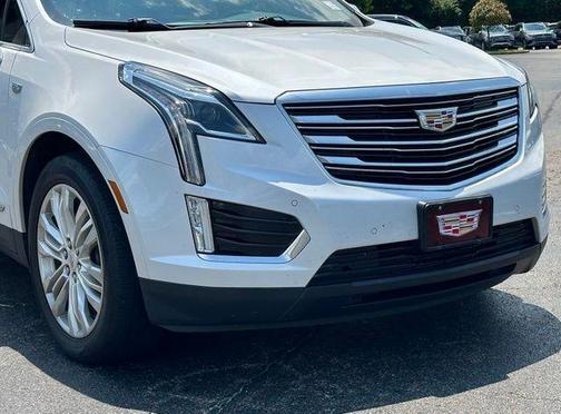 Crystal White Tri-Coat 2017 Cadillac XT5 Premium Luxury