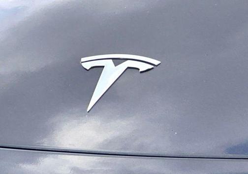 Midnight Silver Metallic 2023 Tesla Model 3 Base