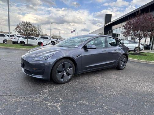 Midnight Silver Metallic 2023 Tesla Model 3 Base