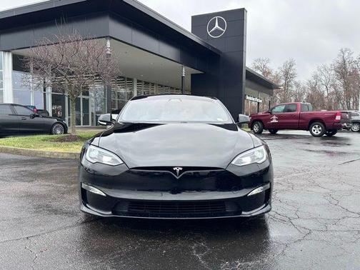 2022 Tesla Model S Base