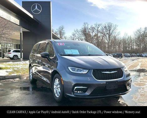 2023 Chrysler Pacifica Touring-L