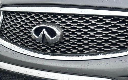 2016 INFINITI QX50 Base