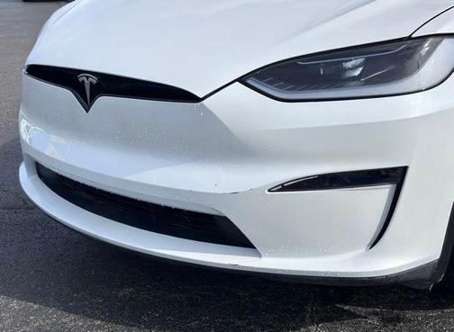 2024 Tesla Model X Plaid