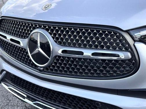 2026 Mercedes-Benz GLC 350e 