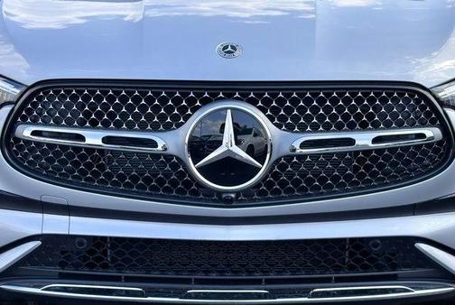 2026 Mercedes-Benz GLC 350e 