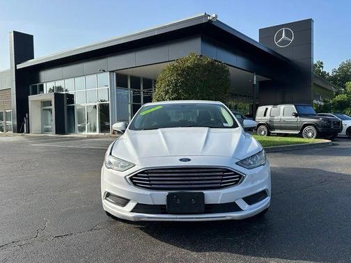 Oxford White 2017 Ford Fusion SE